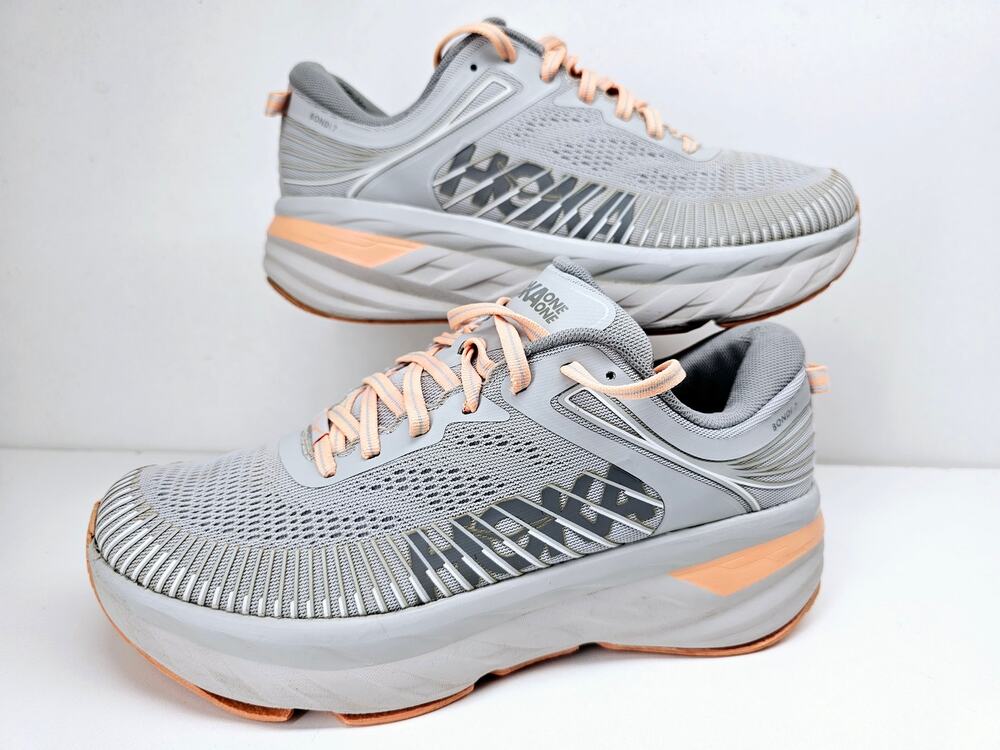 Hoka Women 9 Comfy footwear //